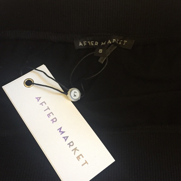 Off-The-Shoulder Black Or Burgundy Peplum Sweater - Picture 6 of 8